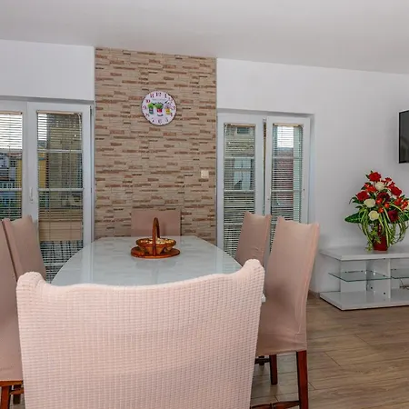 Apartman Sare Crikvenica Exterior photo