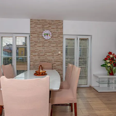 Apartman Sare Crikvenica Exterior photo