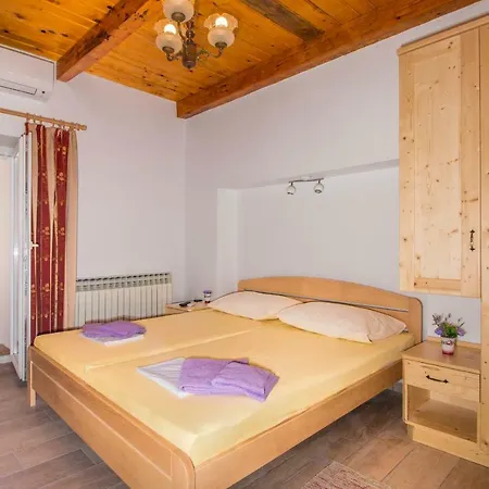 Apartman Sare Crikvenica Exterior photo