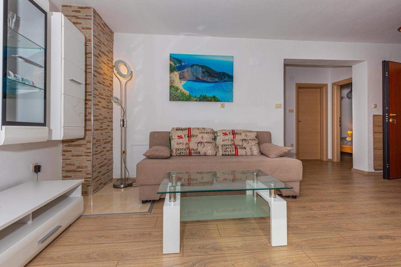 Sare Apartment